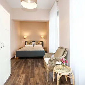 Apartman D8 Design &, Eger